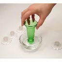Glastoppers para convertir cuellos de botellas en vasos tequileros reciclados