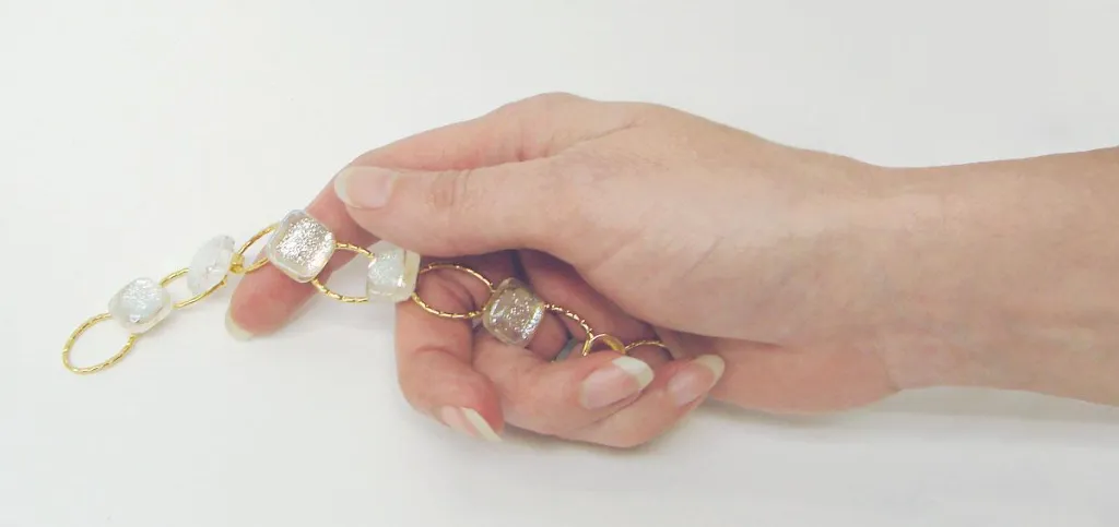 Brazalete Eslabones Martillados Chapado en Oro - 2pzas para Joyería en Vidrio